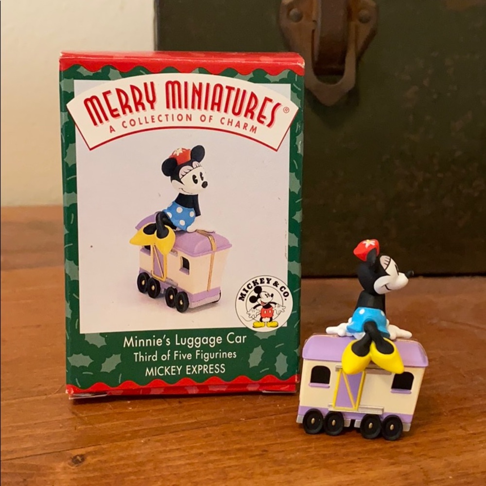 🎄 Hallmark x Disney Merry Miniatures: Minnie